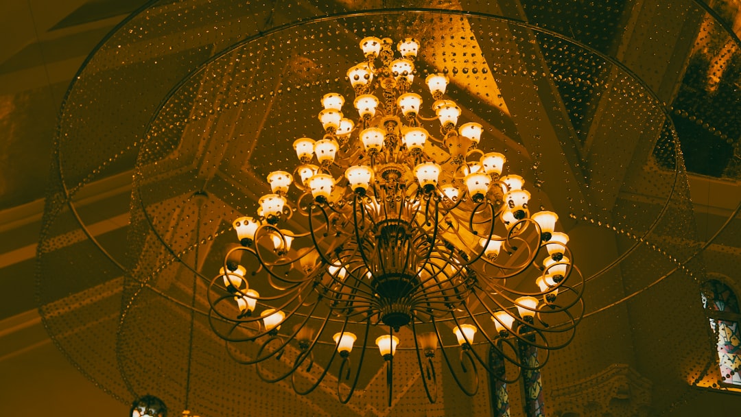 Photo Farmhouse Chandelier